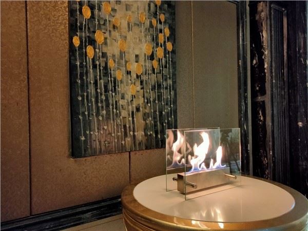 เตาผิงเอทานอลไบโอเอทานอลแบบตั้งโต๊ะสแตนเลสพร้อมกระจก